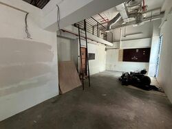 Shell Service Station (D3), Warehouse #570494821